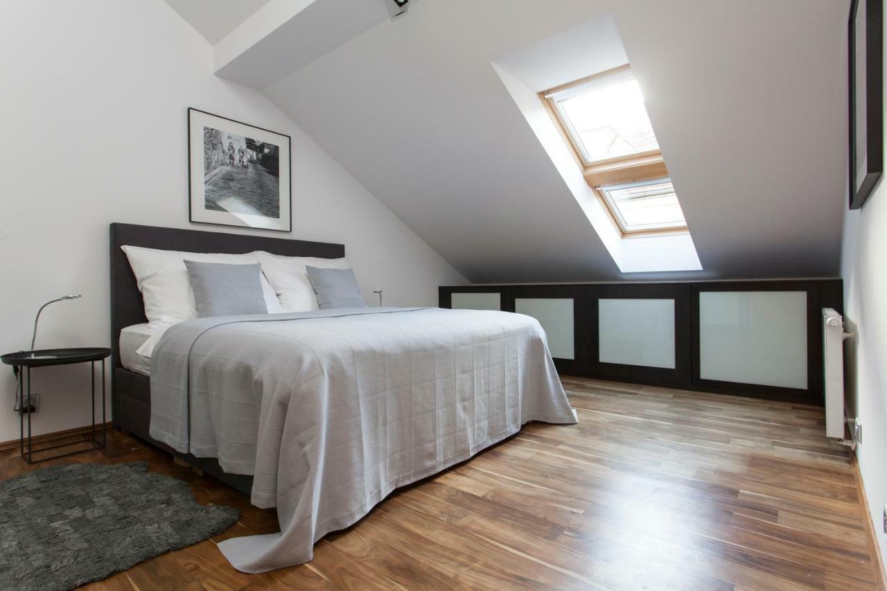 Attic Apartment Prague Ngoại thất bức ảnh